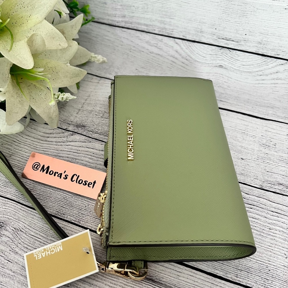 Michael Kors Light Sage Wallet/Wristlet - Picture 6 of 10